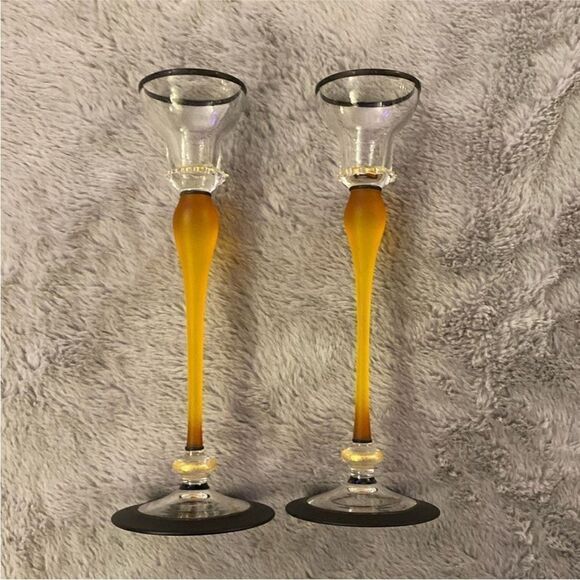 Gloria Vanderbilt Elegant Amber Glass Candle Holders (2) - Picture 1 of 7
